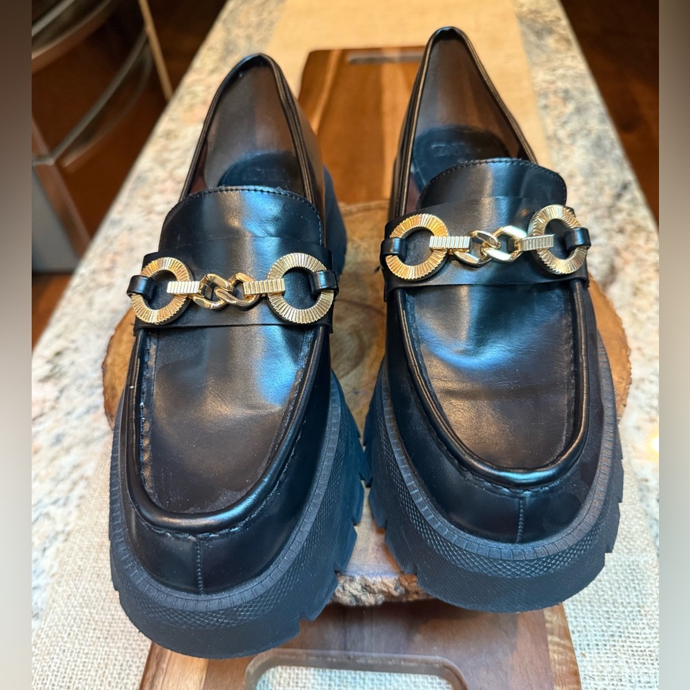 Zara Lug Sole Black Penny Loafers with gold hardware. Size 40= US 9.5 NWOT